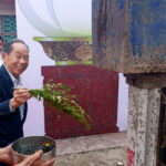 徐惠深主席暨諸首長往嵩越大老本頭公廟主持「大壽桃雕像開工打樁法會」奠基儀式